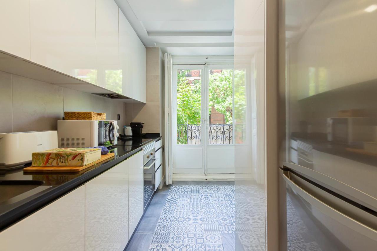 Appartement Apa 1256 à Madrid Extérieur photo