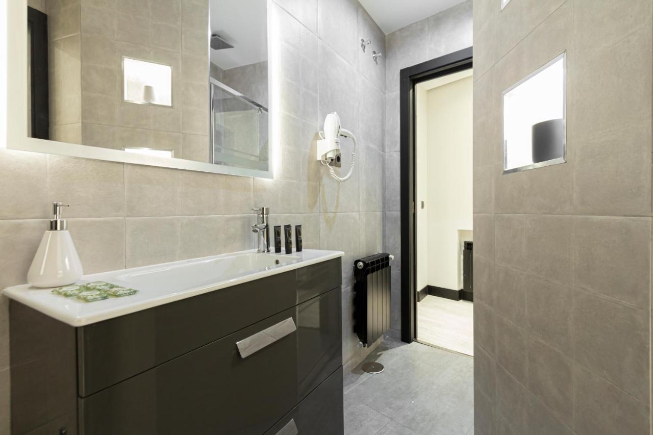 Appartement Apa 1256 à Madrid Extérieur photo
