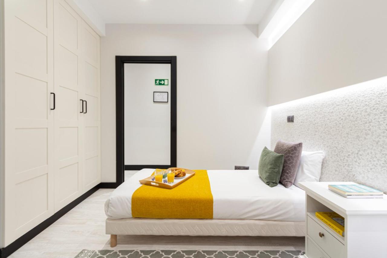 Appartement Apa 1256 à Madrid Extérieur photo